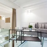 Apartment Stunning 2 Bedroom Milan