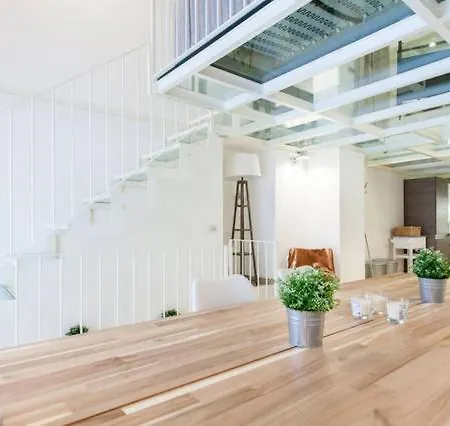 Stunning 2 Bedroom Apartment Milan