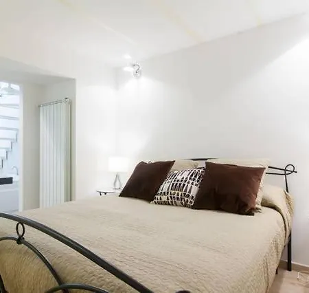 Stunning 2 Bedroom Milan